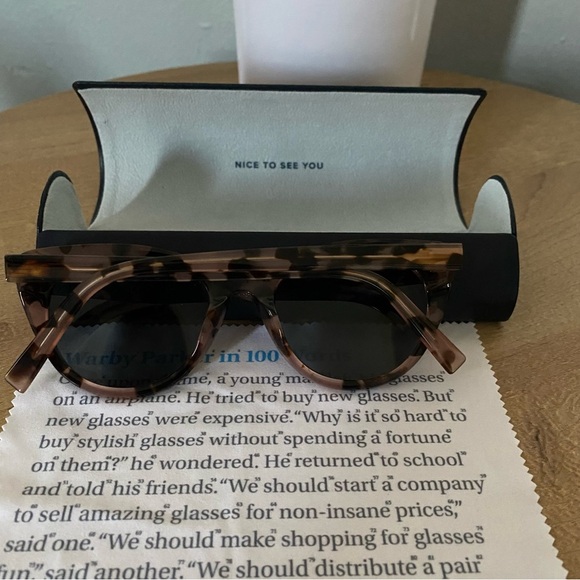 Warby Parker Tilley 285 52-19-145 Sunglasses with Case - Picture 4 of 13